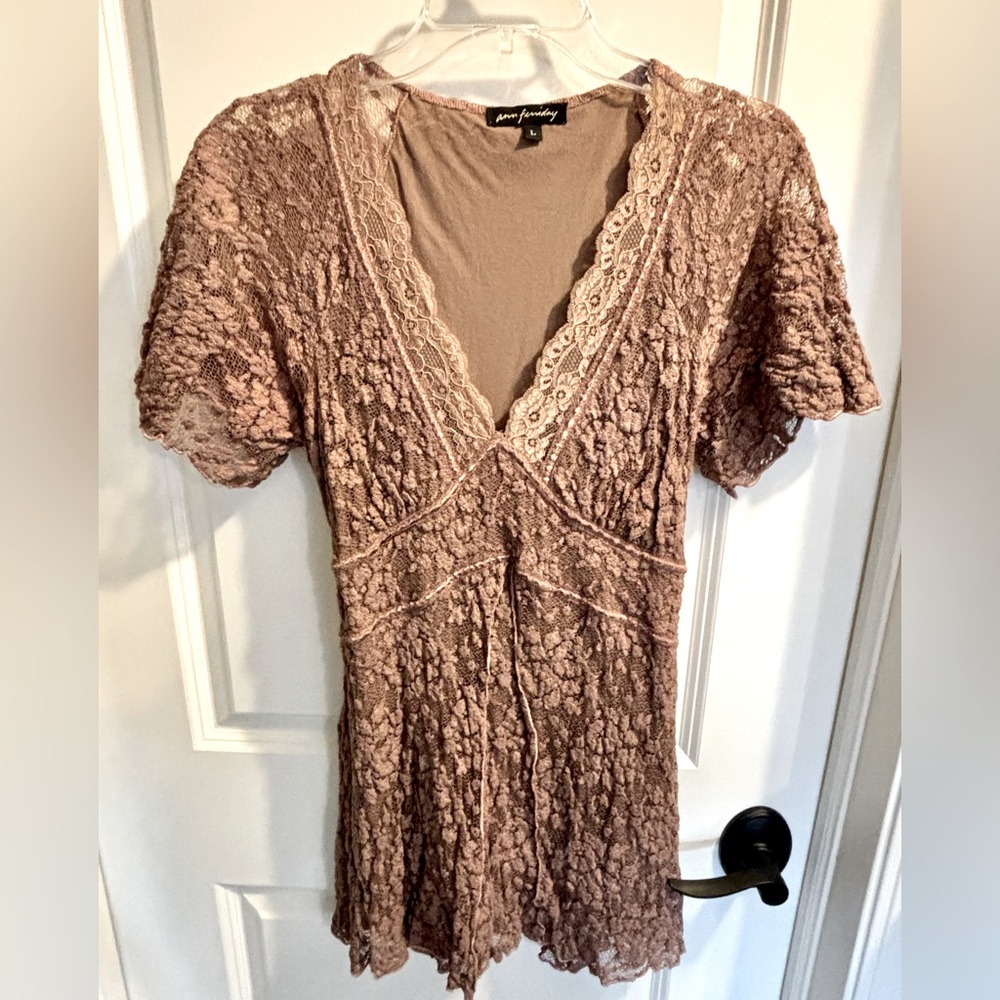 Jane and Delancey Women's Brown Lace Top